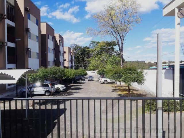 Ap 102 Acolhedor Situado Na Zona Leste, Com 3 Quartos Sendo 1 Suite เตเรซีนา ภายนอก รูปภาพ